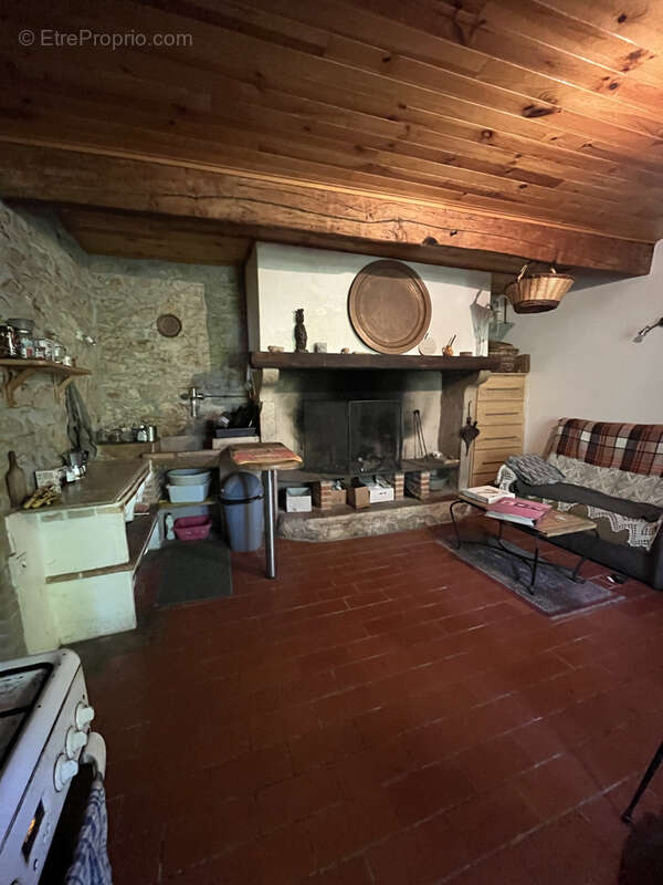 Maison à LA SAUZIERE-SAINT-JEAN