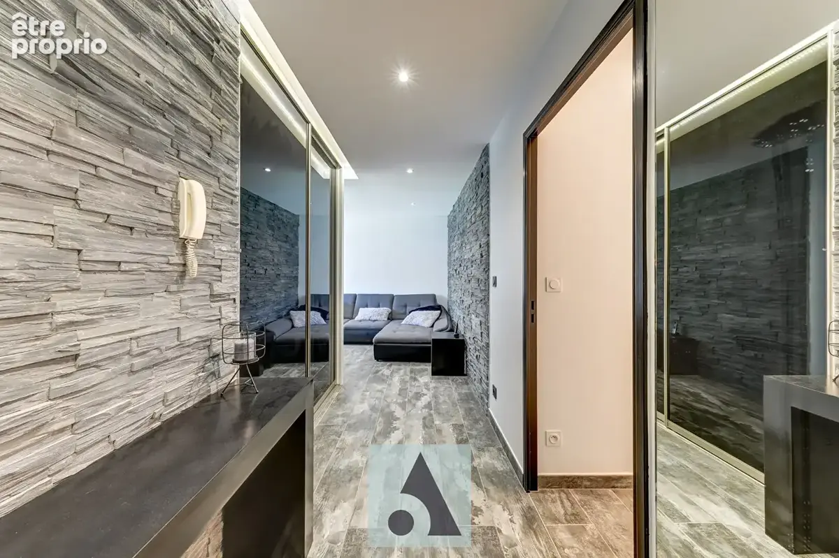 Appartement  T3 de 65m² -Villeurbanne - Montchat - photo 2