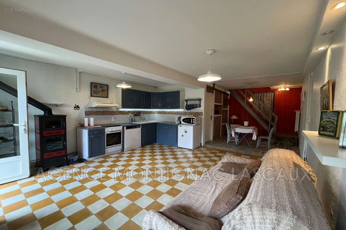 Maison 70 m² à Montignac  - photo 5