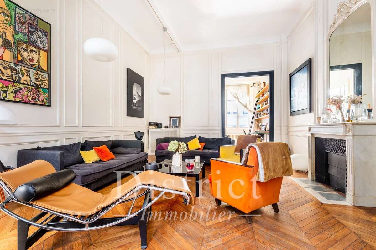 Exclusivité - Parc Monceau – Comme une Maison  de 157 m². - photo 2