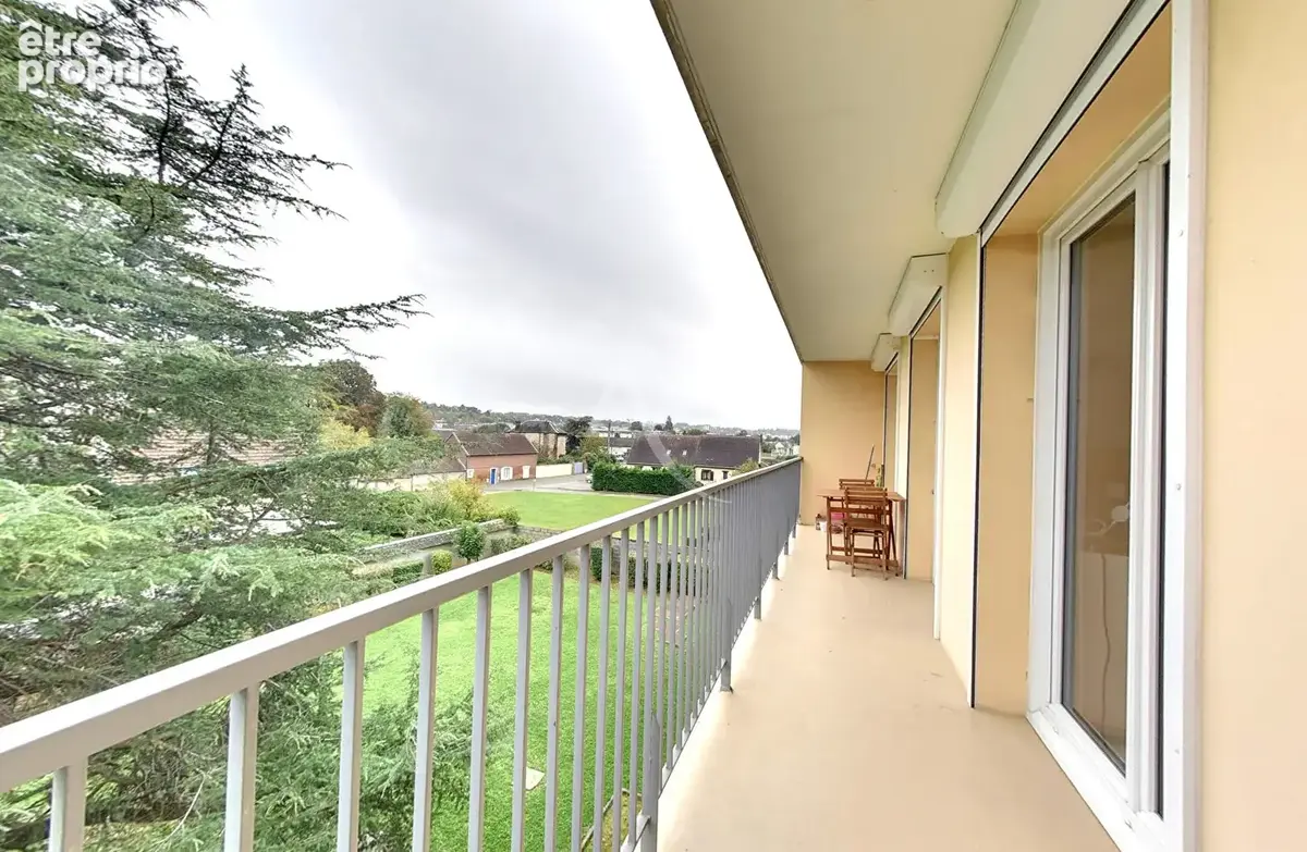 Appartement 74 m² à Gravigny  - photo 8