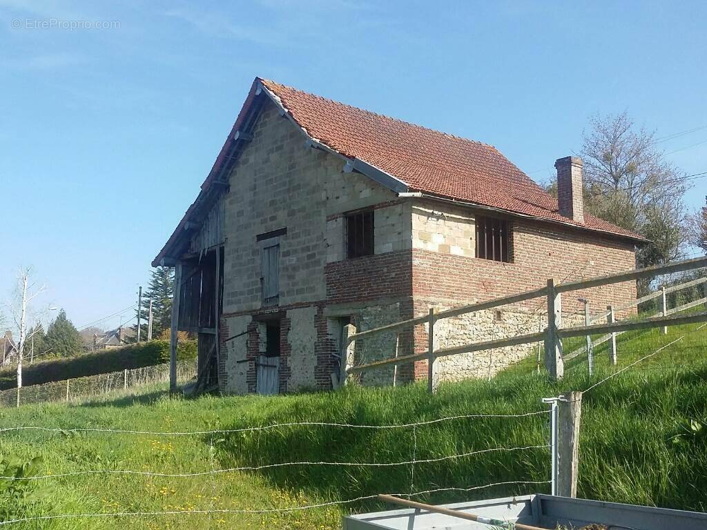 Maison à LA CHAPELLE-YVON