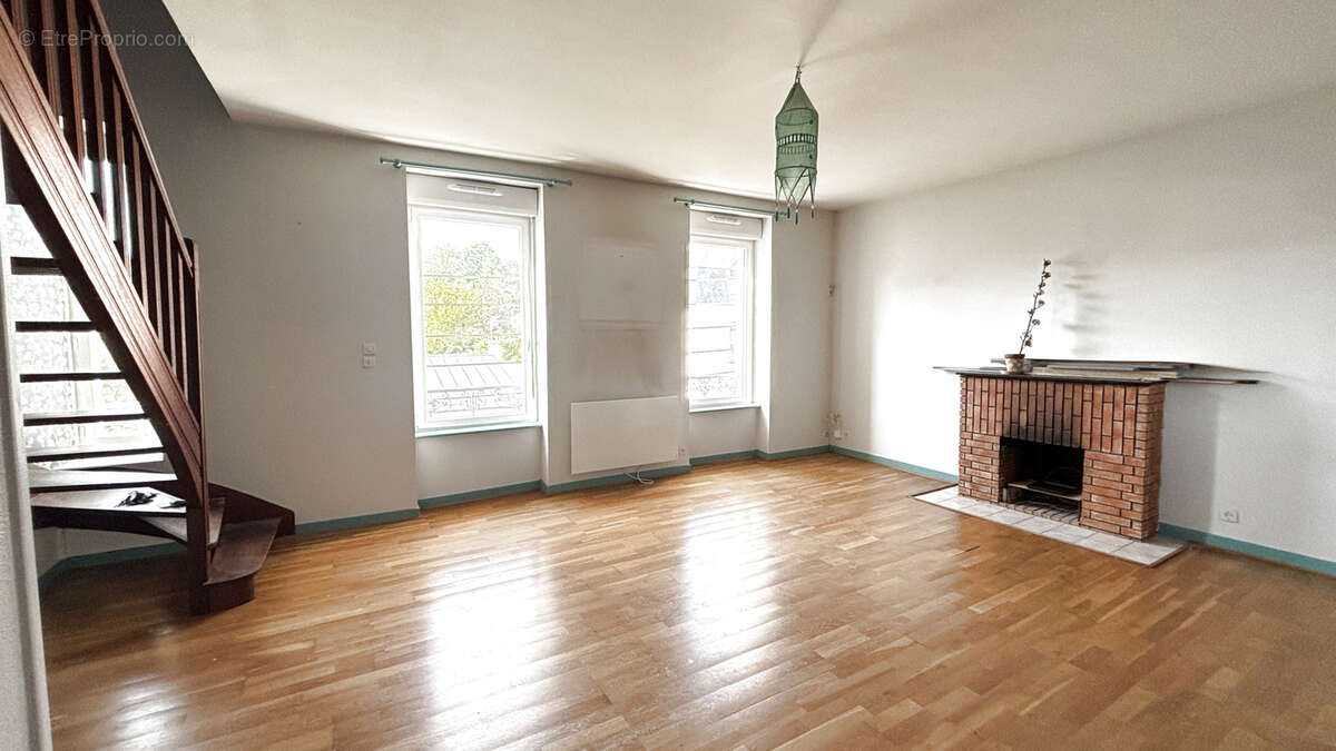 Appartement à LE RELECQ-KERHUON