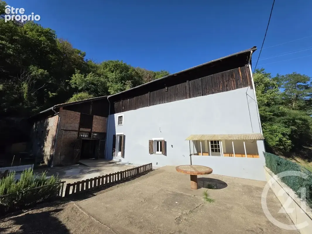 Photo Maison à Vergongheon au prix de 99 000€