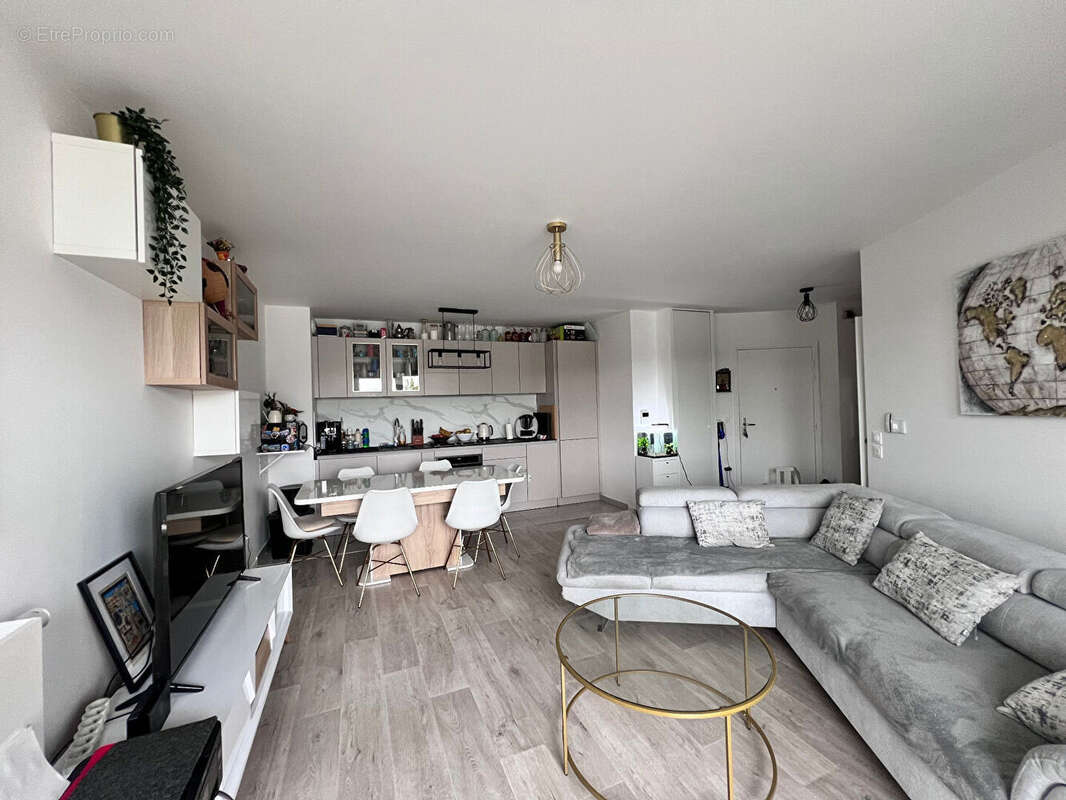 Appartement à SARTROUVILLE