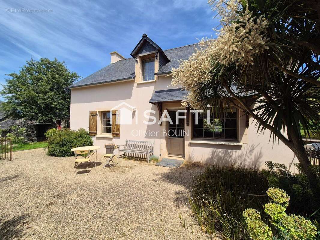 Photo 2 - Maison à LANDIVISIAU