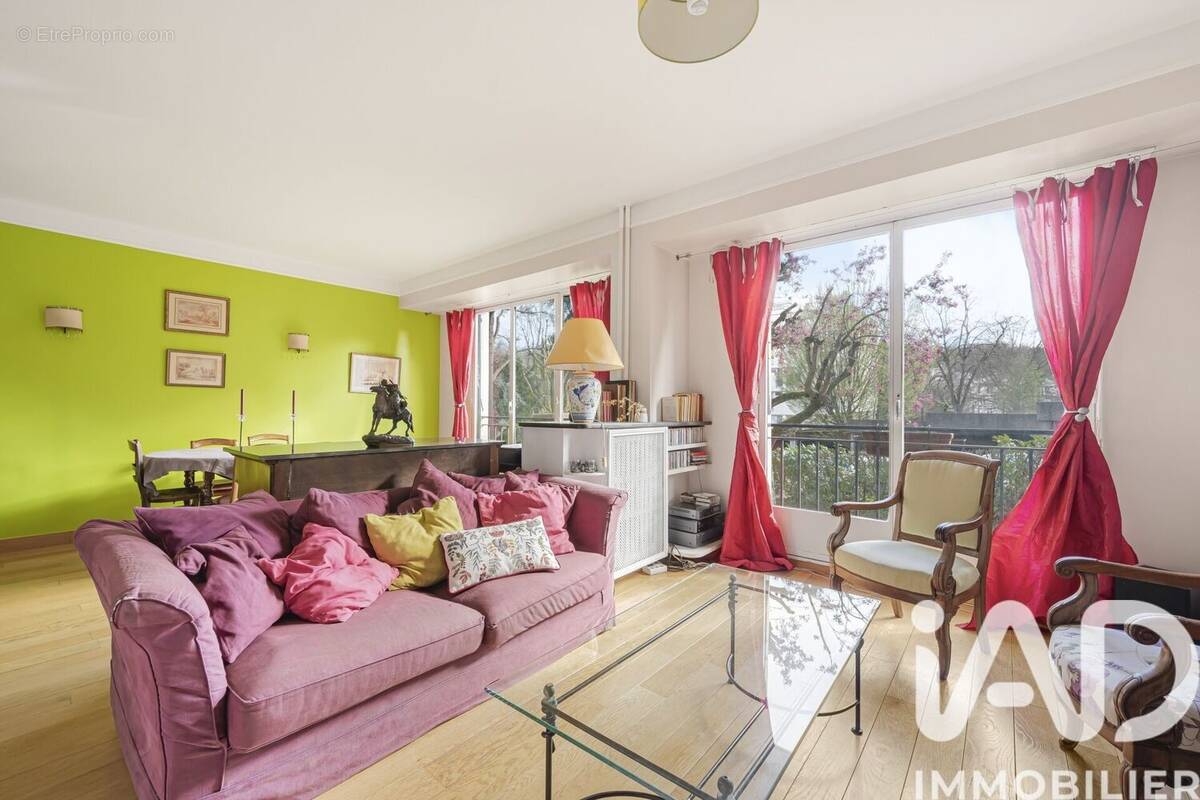 Photo 1 - Appartement à VILLE-D'AVRAY