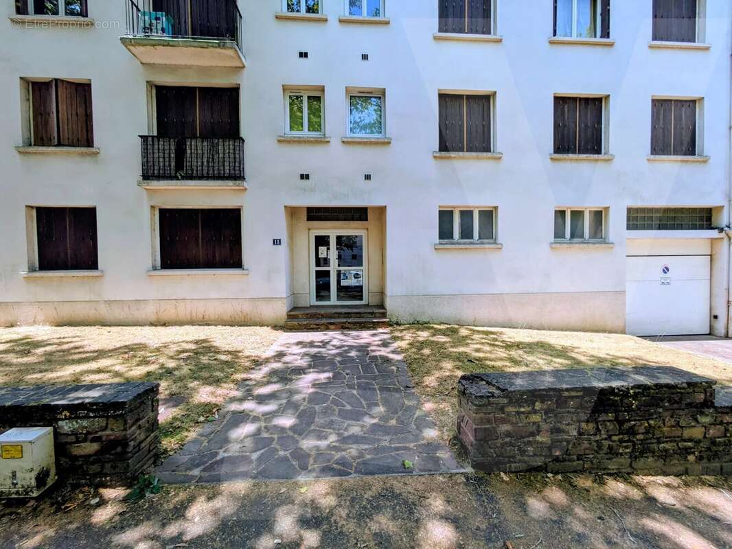 NANTES - PETIT PORT,  APPT T3 de 62 m² - Dernier étage – Balcon – Stationnement – Cave - photo 11