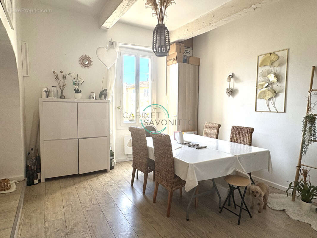 Appartement à MARSEILLE-11E