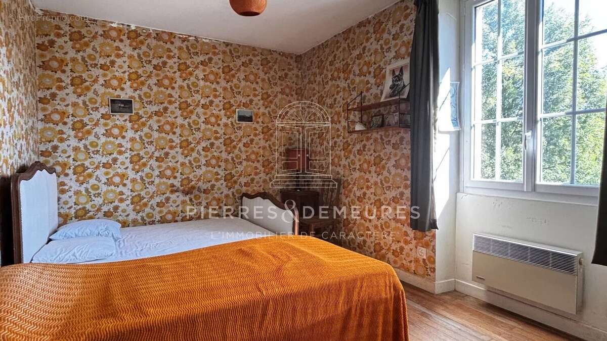 Maison à NEUILLAY-LES-BOIS