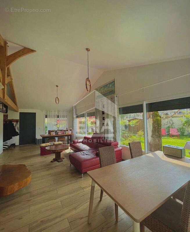 Maison à GUJAN-MESTRAS