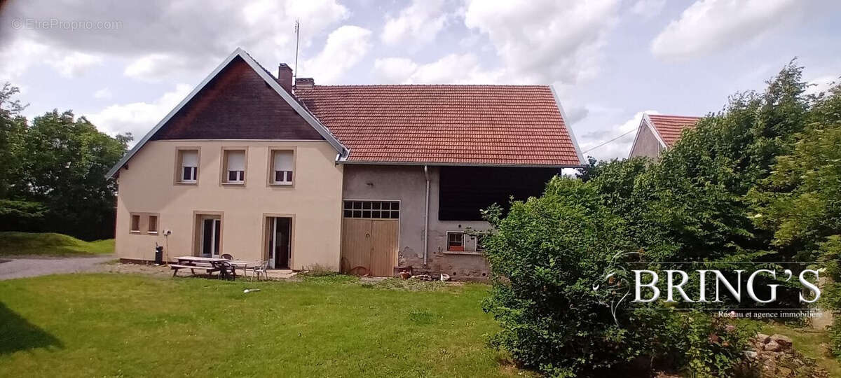 Maison 139 m² à Bru  - photo 2