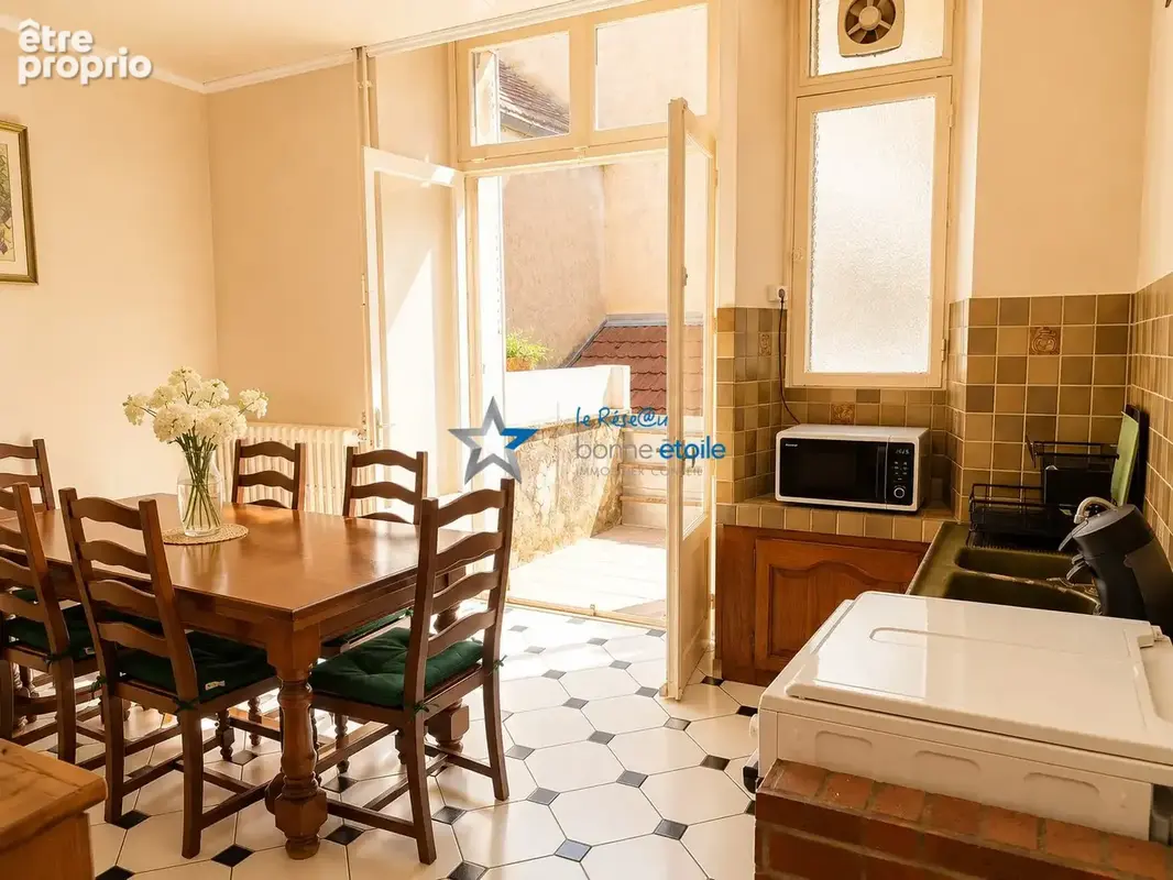 Appartement 170 m² à vendre à Langres (52200) - photo 2