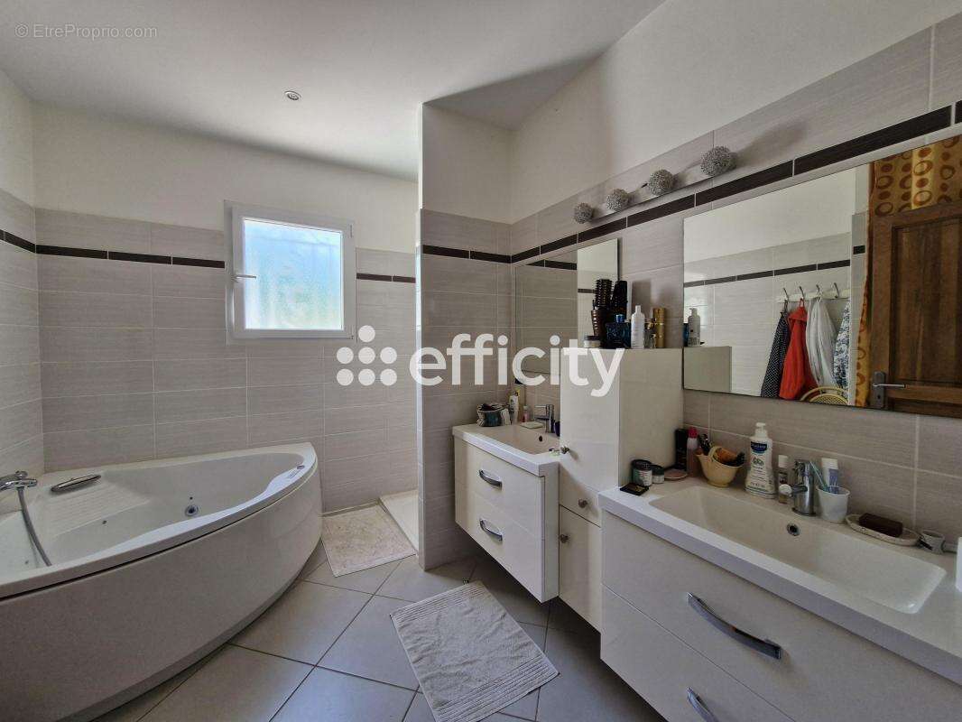 Maison à BON-ENCONTRE