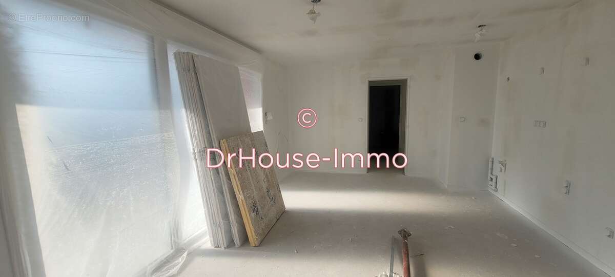 Appartement à SAINT-PRYVE-SAINT-MESMIN