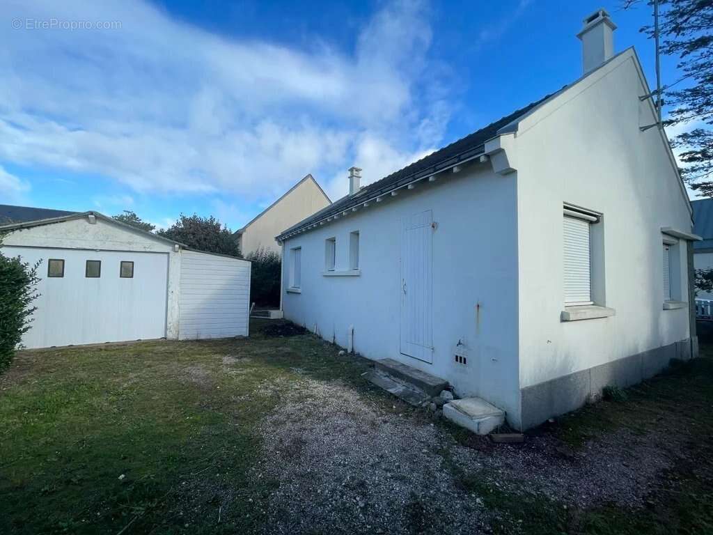 Maison à LE POULIGUEN