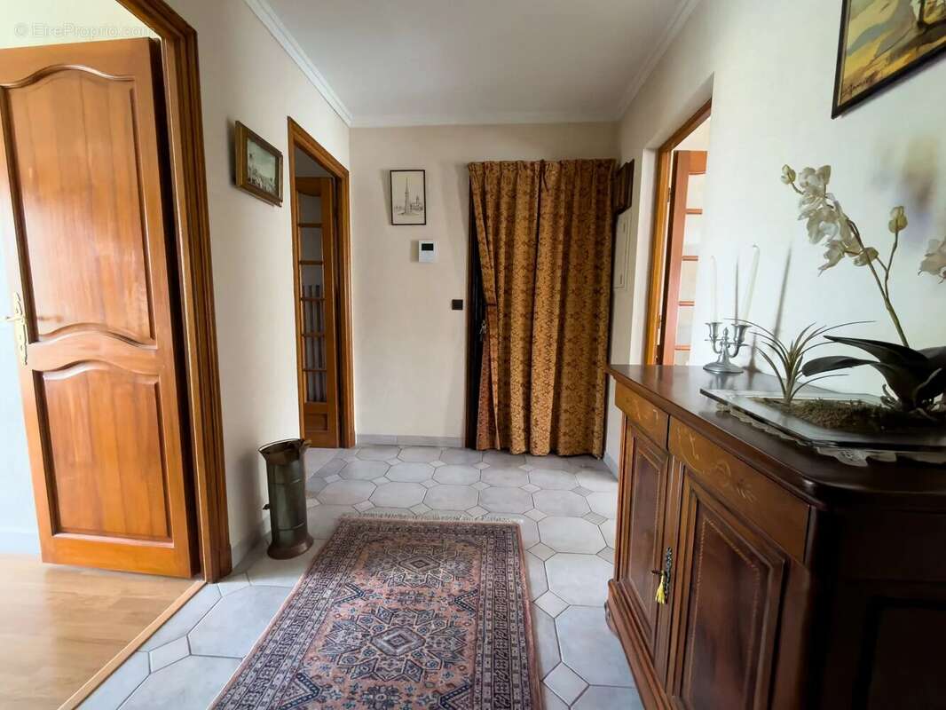 Appartement à LE RAINCY