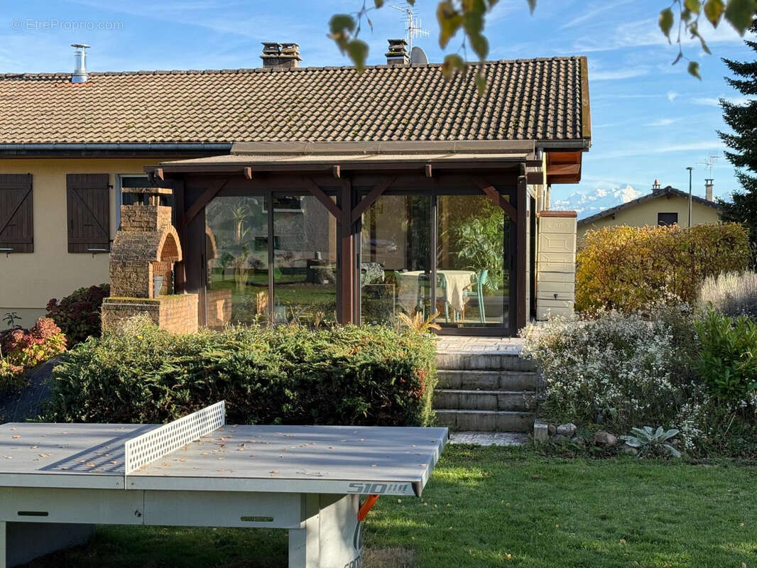 Maison à PREVESSIN-MOENS