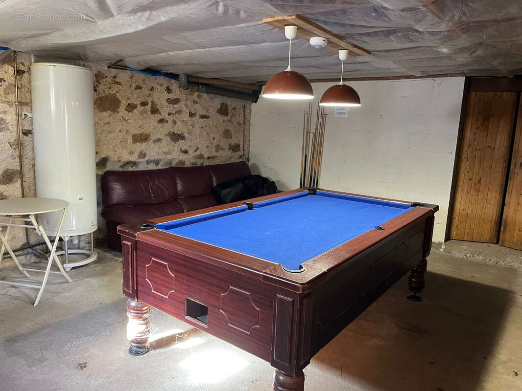 Maison à COUSSAC-BONNEVAL