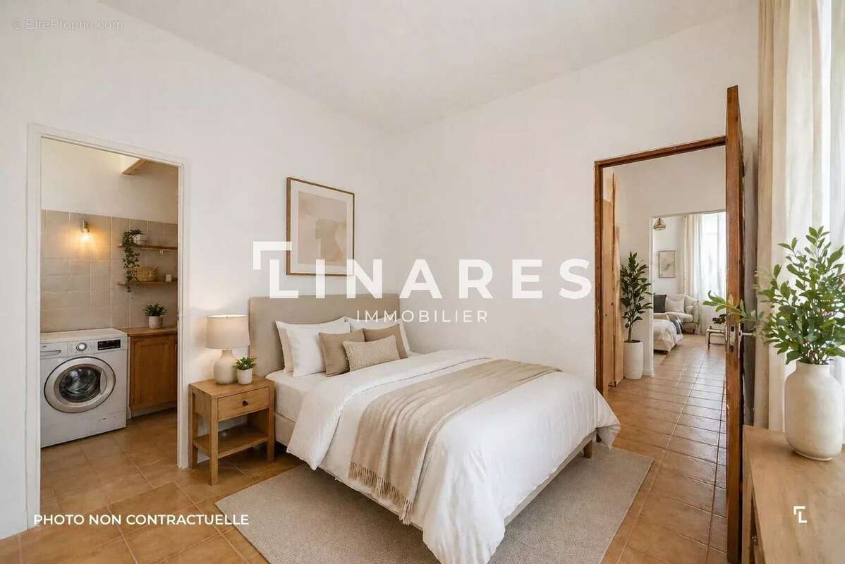 Appartement à MARSEILLE-1E