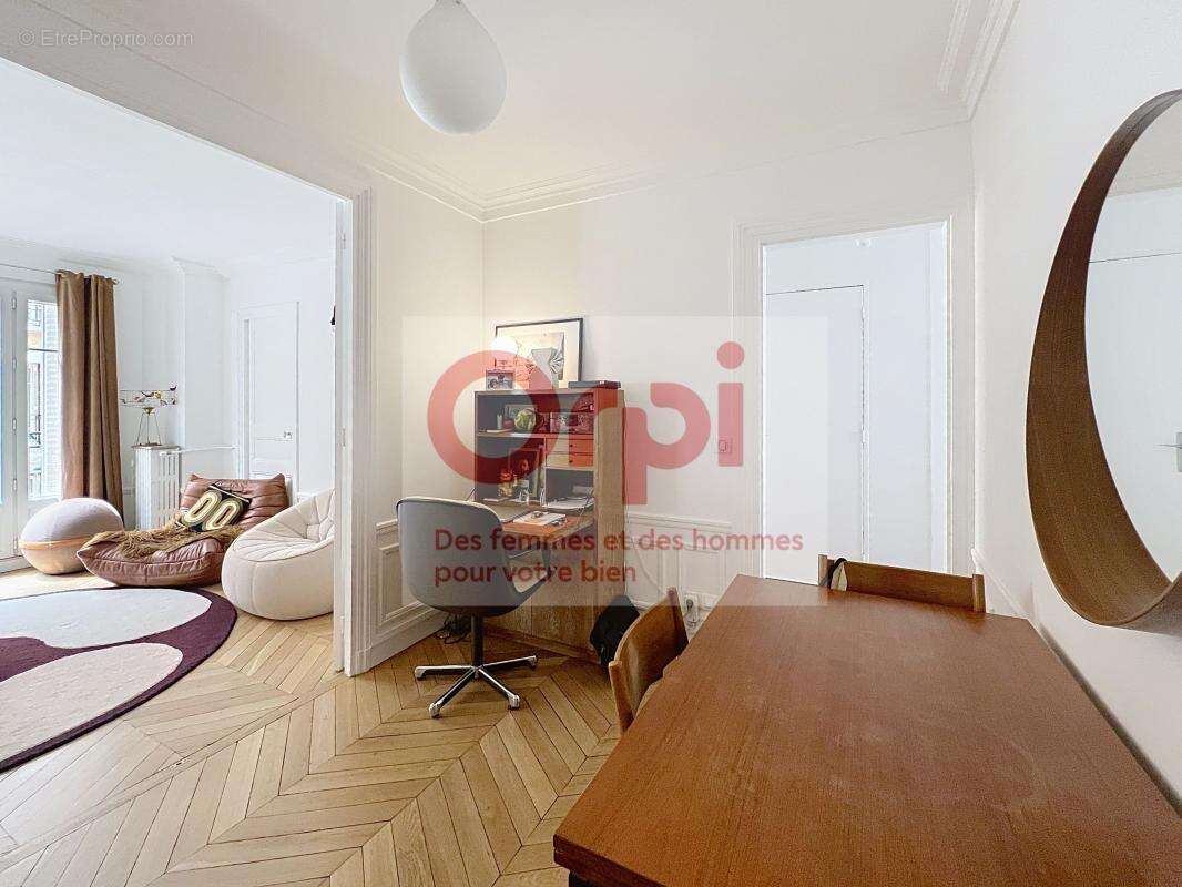 Appartement à PARIS-15E