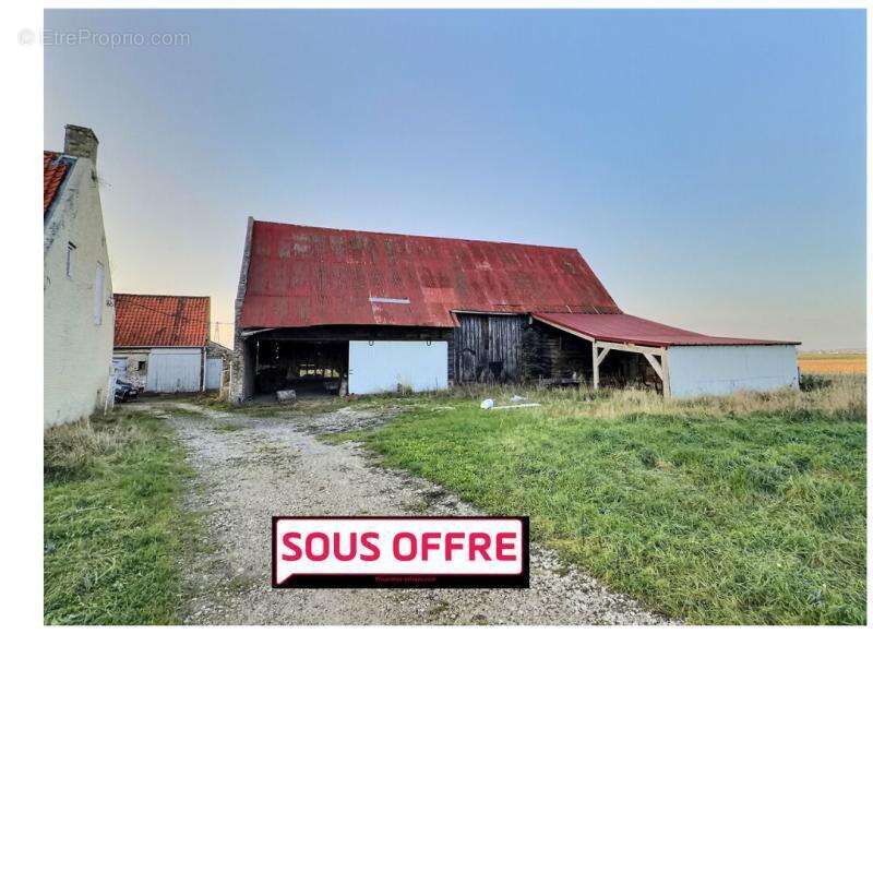 Maison à CAPPELLE-BROUCK