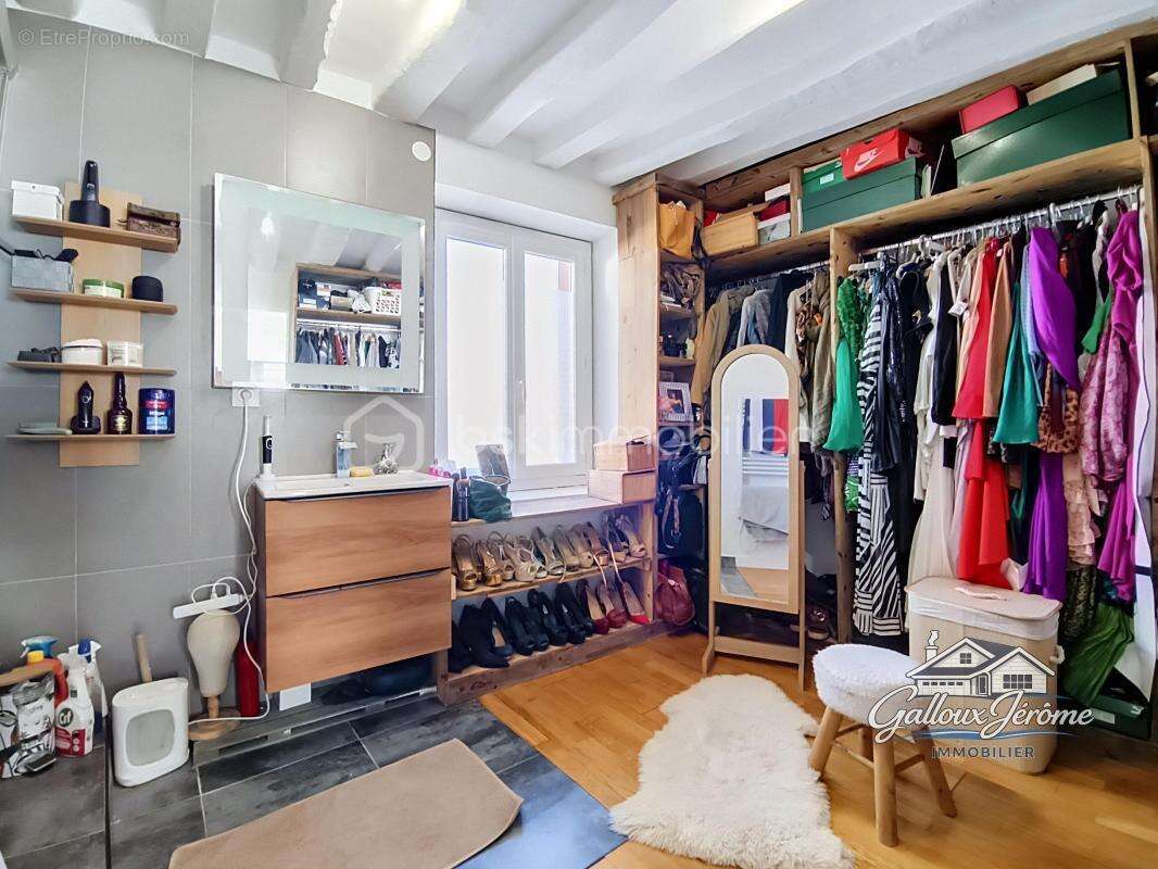 Maison sur la commune de Moussy le Vieux - photo 14