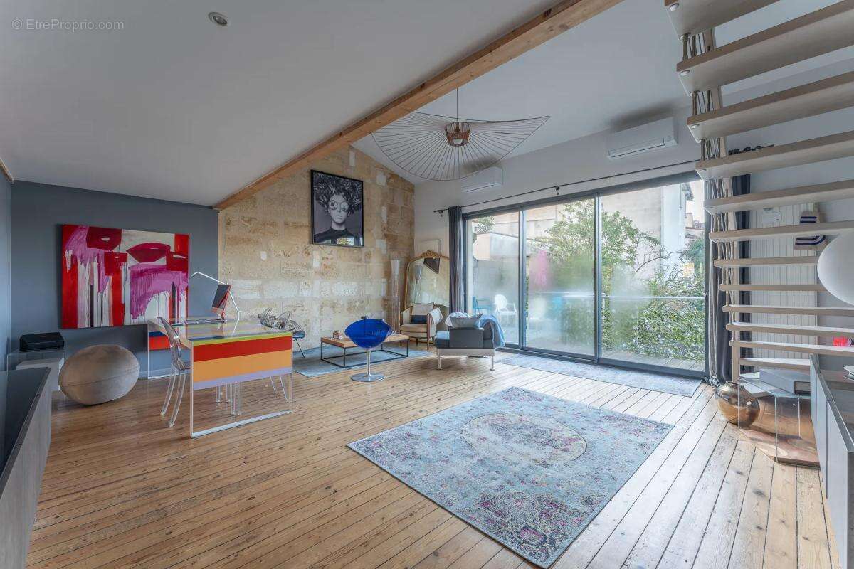 Appartement à BORDEAUX