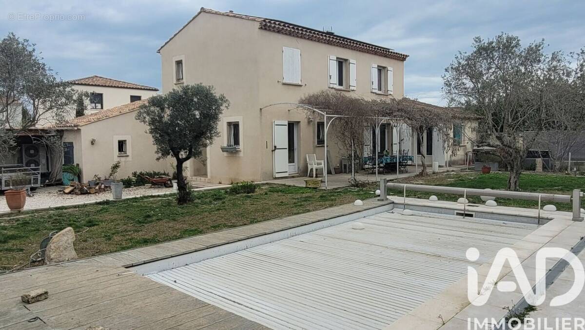 Photo 1 - Maison à MORIERES-LES-AVIGNON
