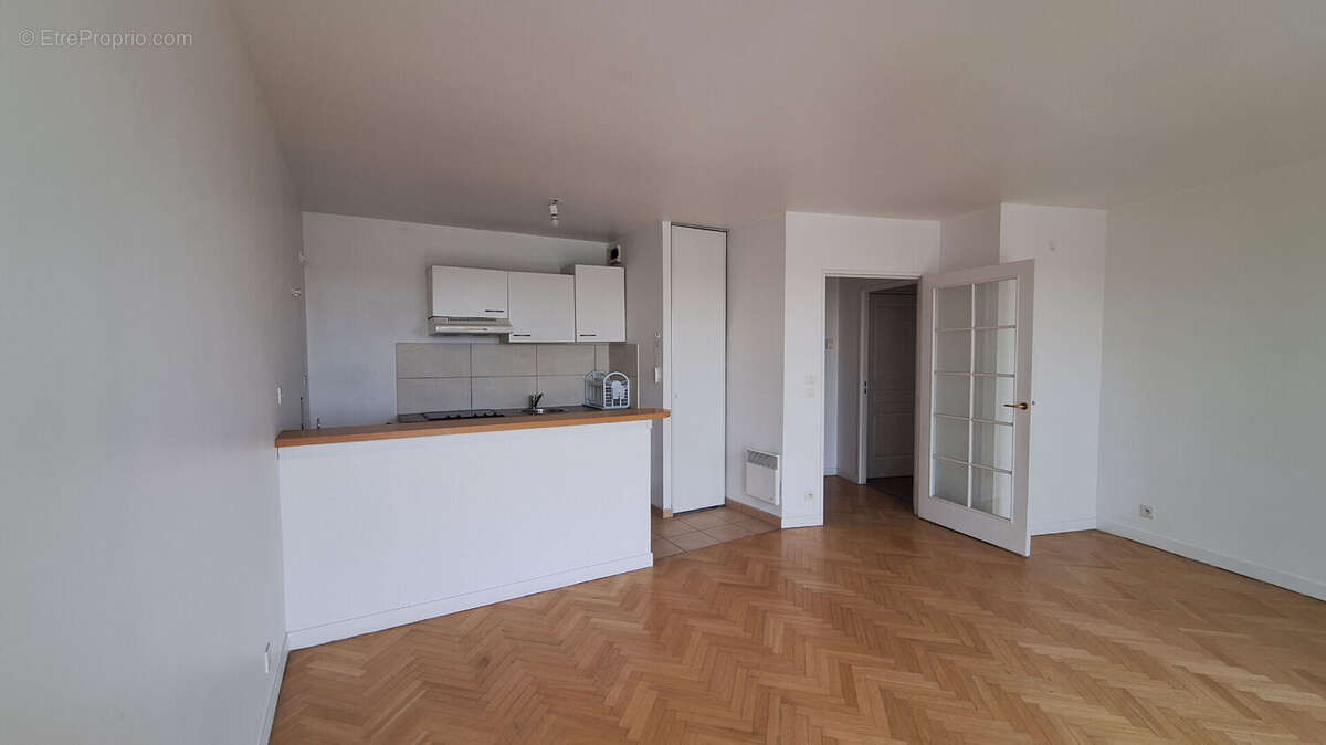 Appartement à LE PLESSIS-ROBINSON