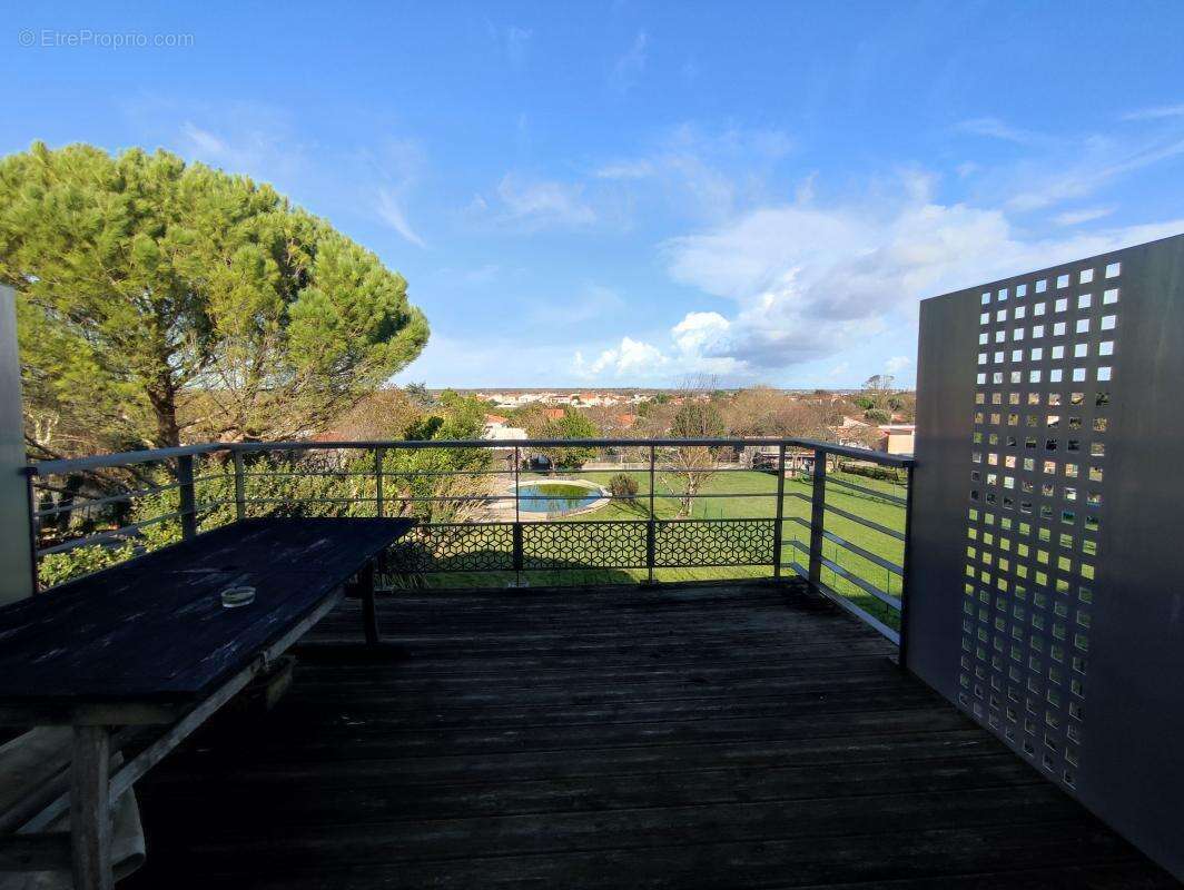 Maison à PORT-DES-BARQUES