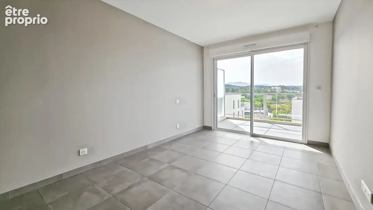 Ajaccio rocade – t3 dernier étage – terrasse de 21 m² – 3 stationnements - photo 10
