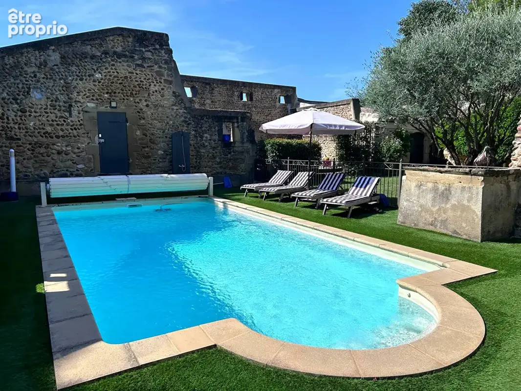 A 2 H 05 MN DE PARIS  en TGV Magnifique propriété en pierre de 184 m² à Chatuzange le Goubet - 864 000 - photo 3