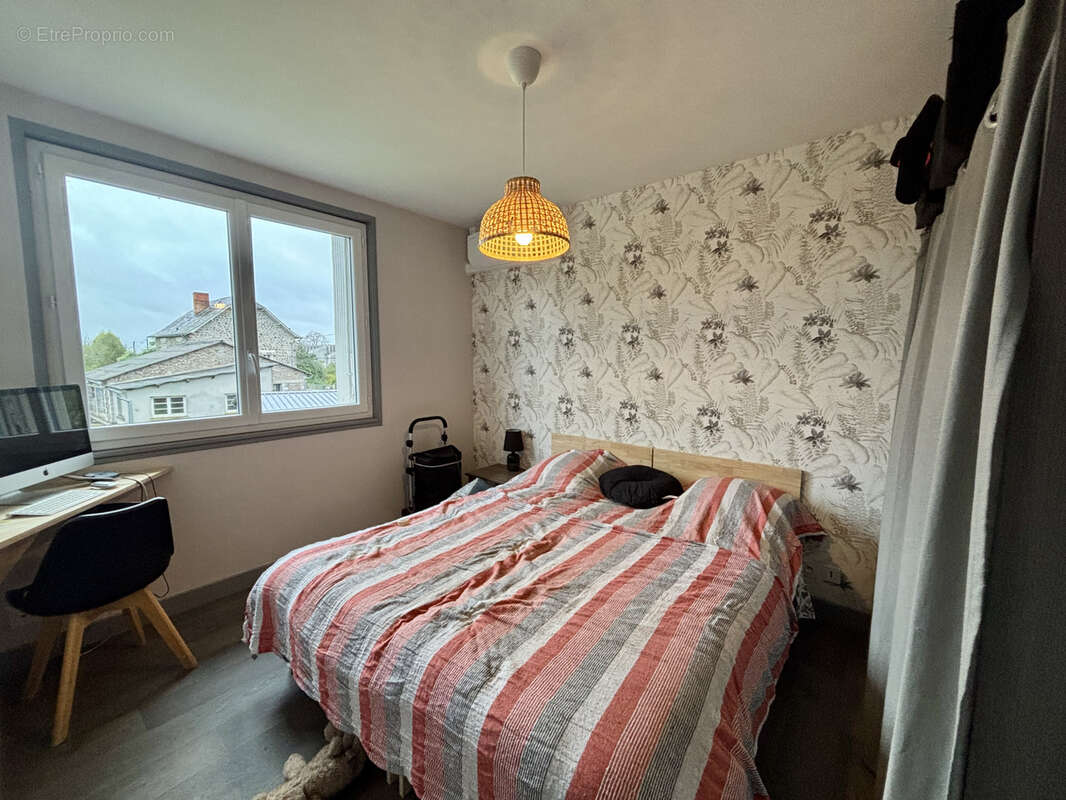 Maison et appartements à Vignols - photo 10