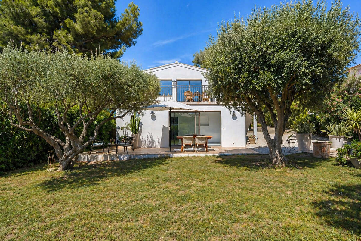 Maison à SANARY-SUR-MER