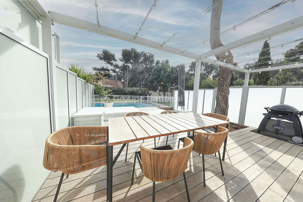 Appartement à CARRY-LE-ROUET