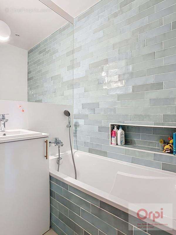 Appartement à ISSY-LES-MOULINEAUX