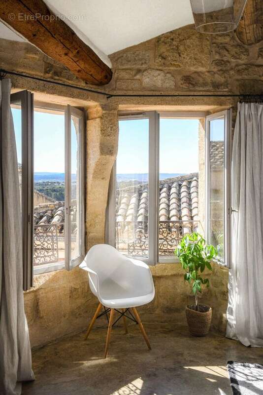 Maison à UZES