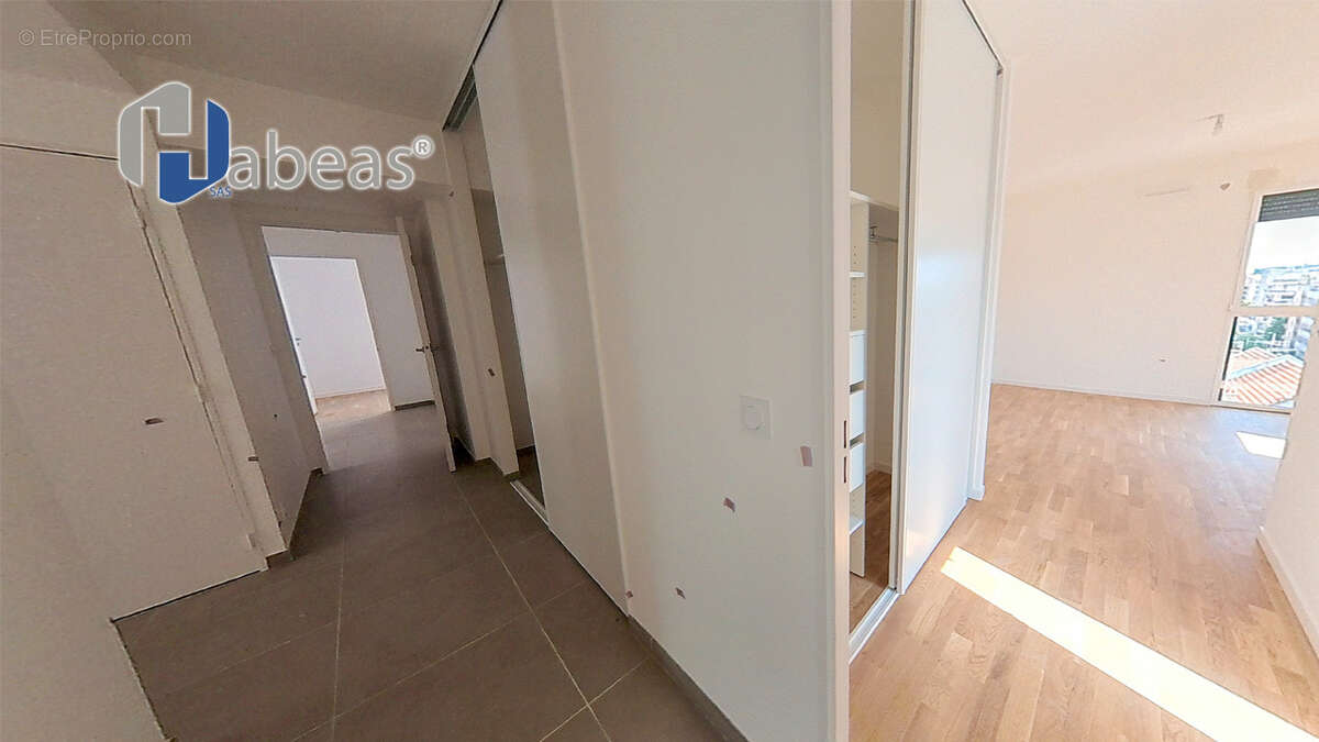 Appartement à VILLE-LA-GRAND