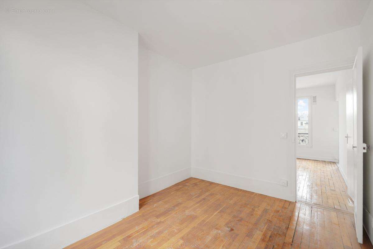 Appartement à PARIS-20E