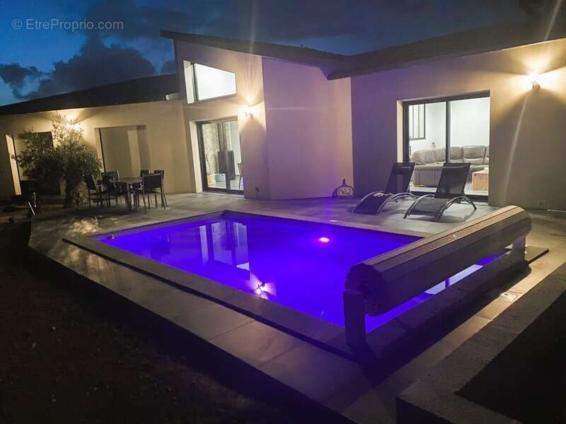 Maison à PLOUNEOUR-TREZ