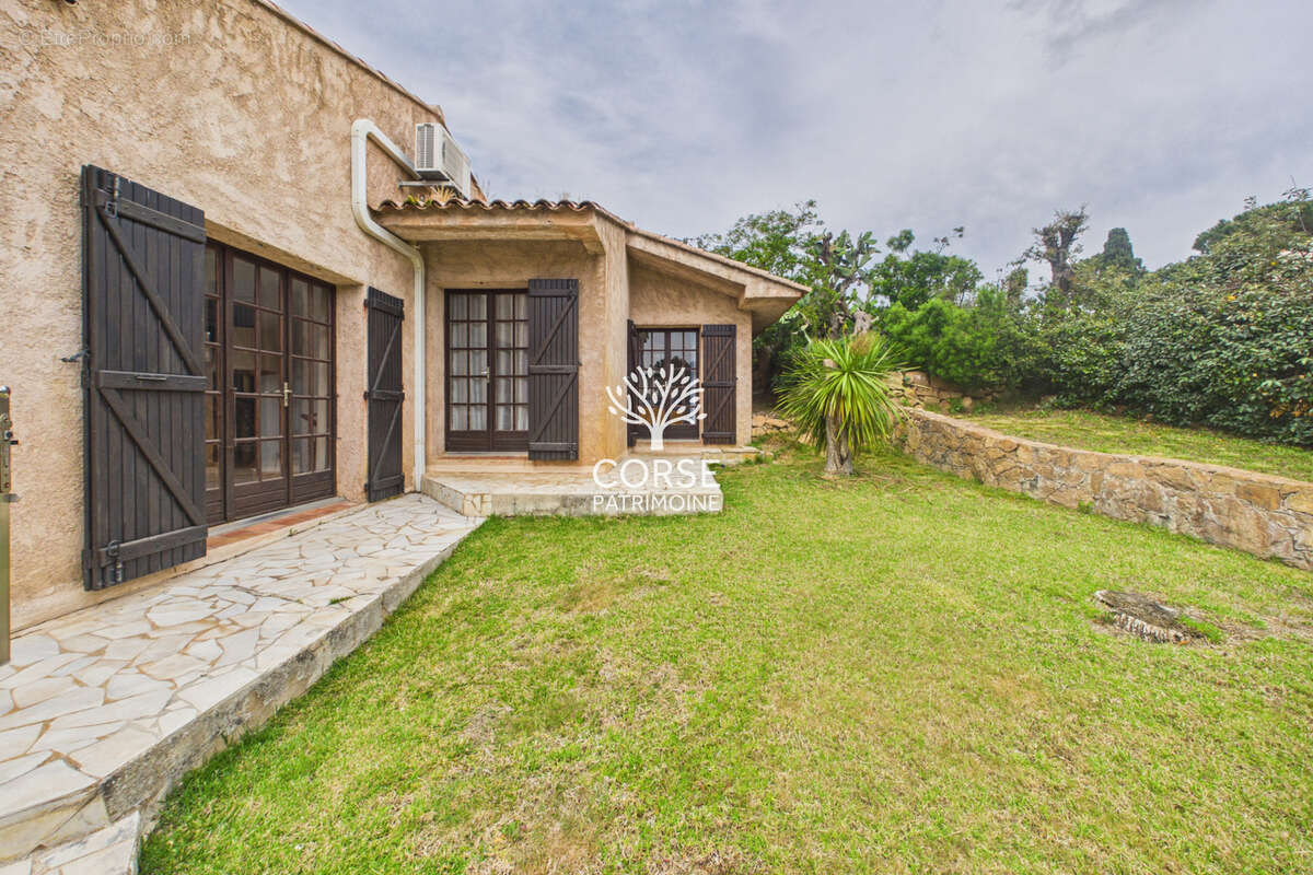Maison à PORTO-VECCHIO
