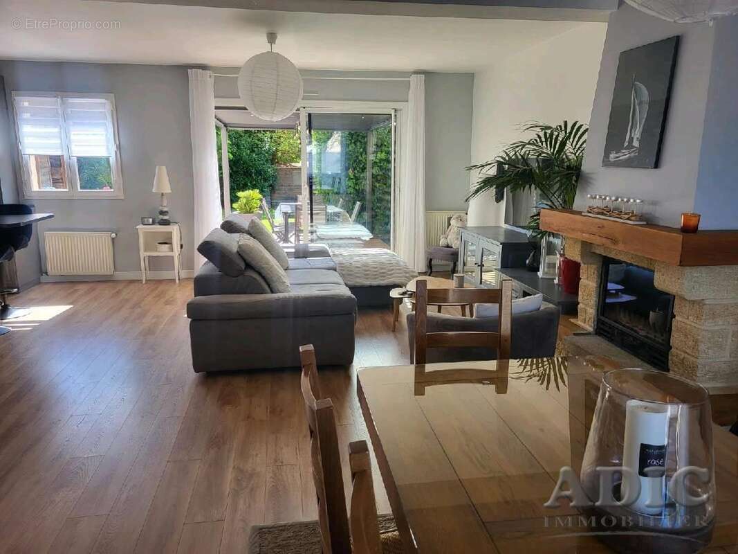 Maison à MOUSSY-LE-VIEUX