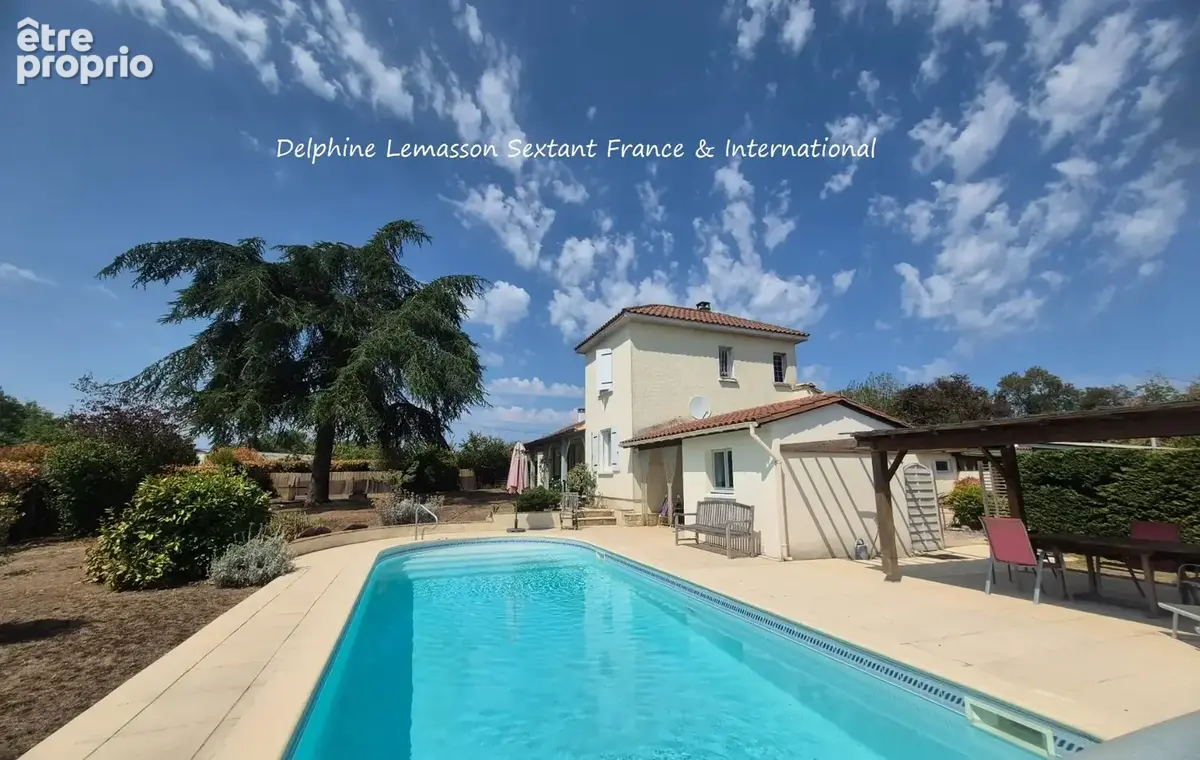Maison de charme avec piscine et jardin arboré - photo 1