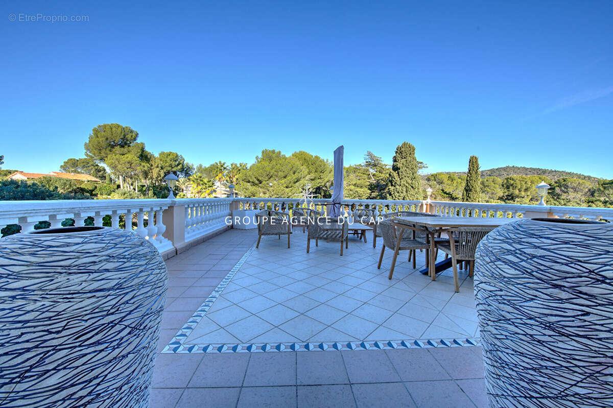 Appartement à SAINT-RAPHAEL