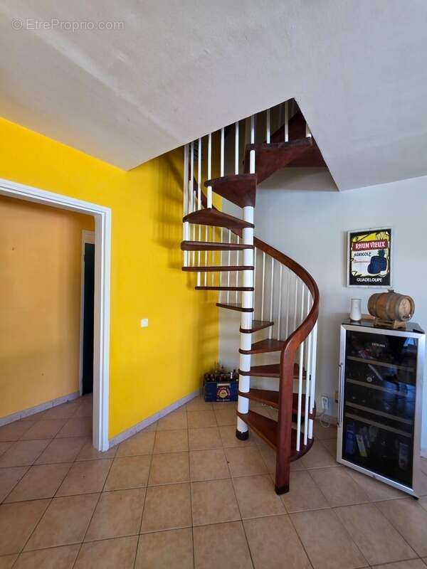 Maison à BAIE-MAHAULT