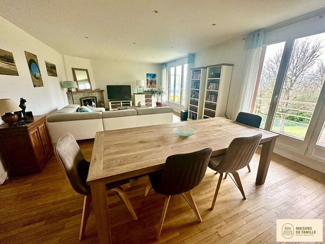 Appartement à BOUGIVAL