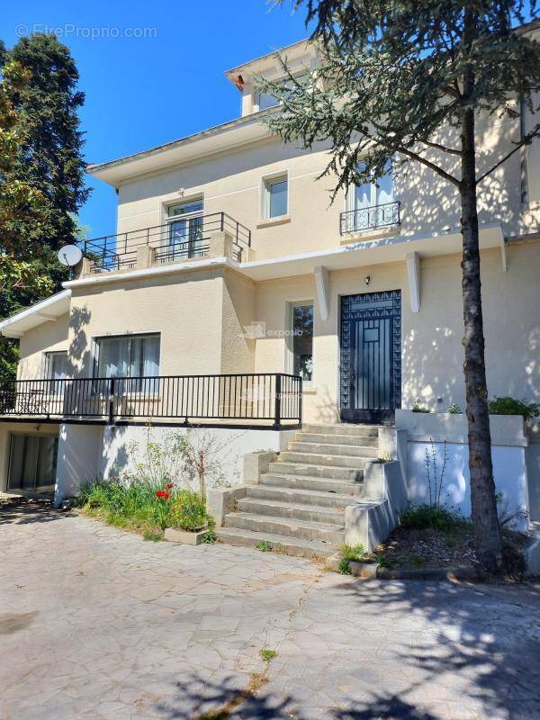 Appartement à BRON