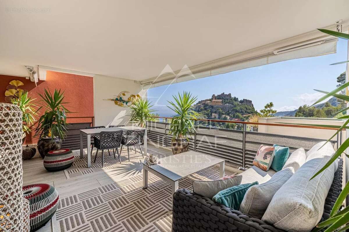 Appartement à EZE