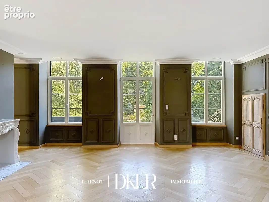 HOTEL PARTICULIER d'exception, plus de 500 m2 habitables, parc arboré et piscine extérieure chauffée - photo 12